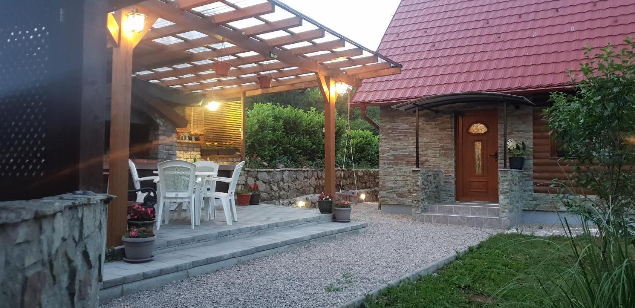 Green Garden Lohovo Bihać Εξωτερικό φωτογραφία
